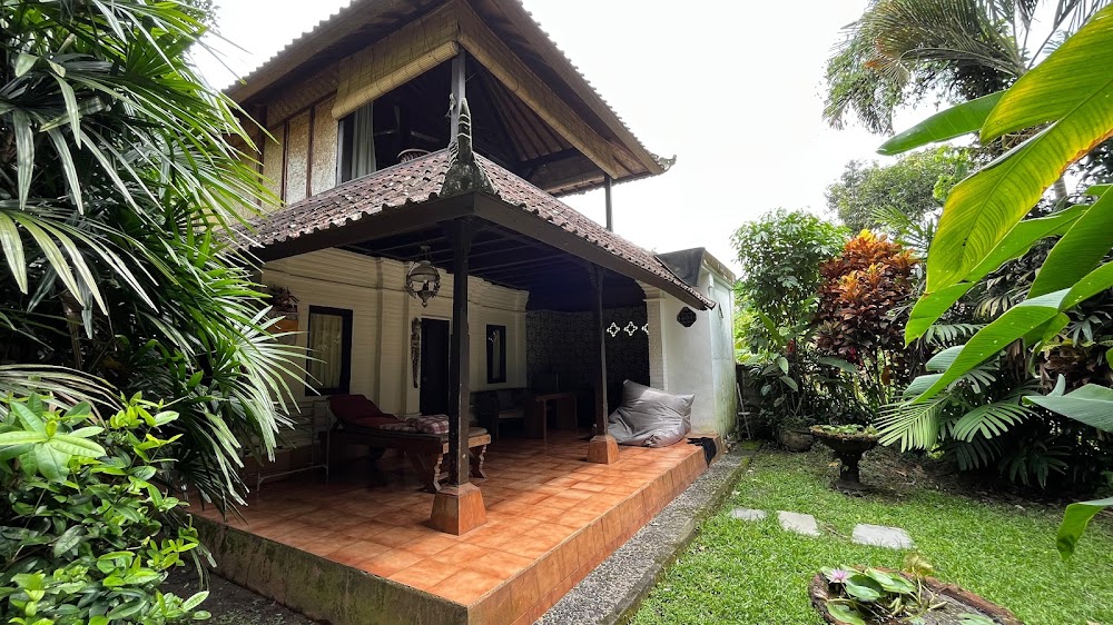 Londo Bungalows