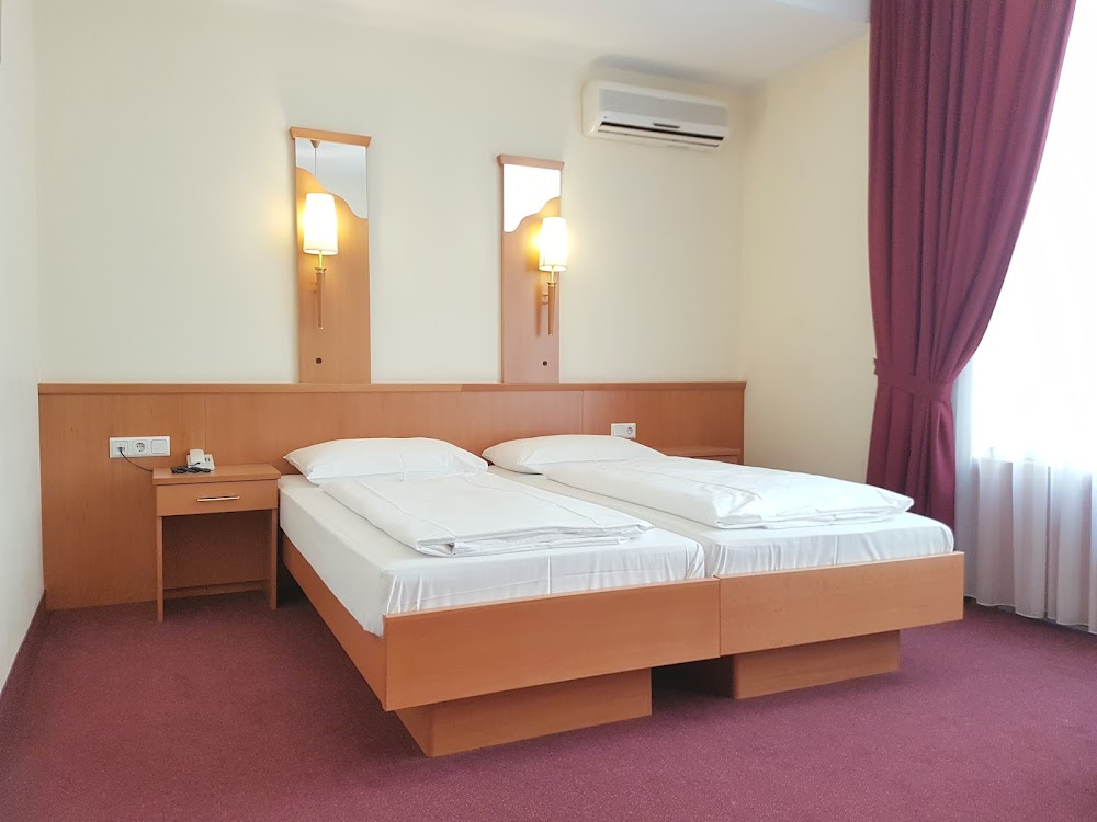 Haydn Hotel
