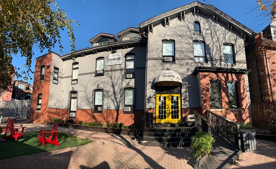 Pimblett's Downtown Toronto Bed and Breakfast