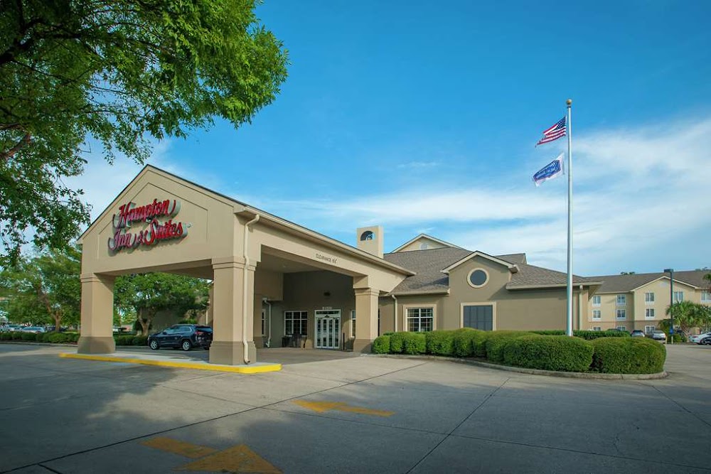 Hampton Inn & Suites Elmwood