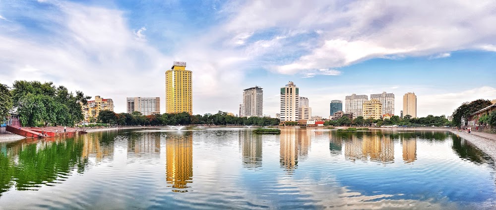 Khách sạn Lake Side