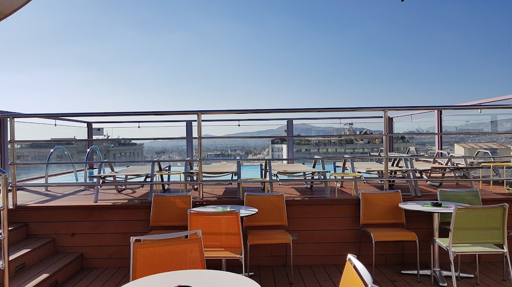 Novus City Hotel