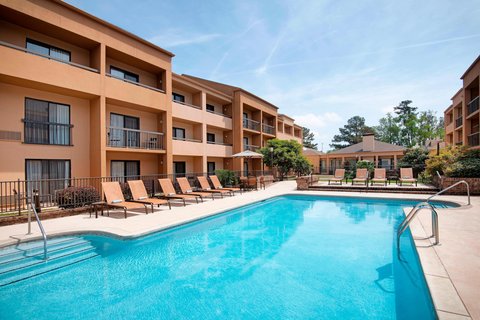 Courtyard Savannah Midtown