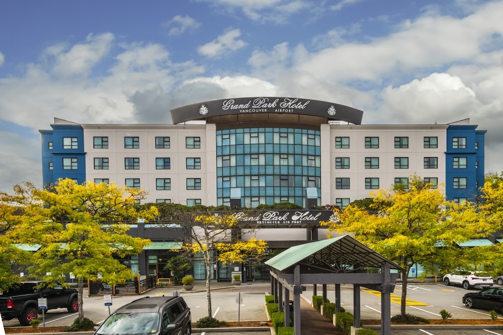 Grand Park Hotel Vancouver Airport