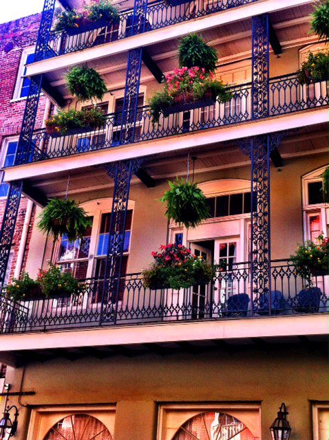 Bienville House Hotel