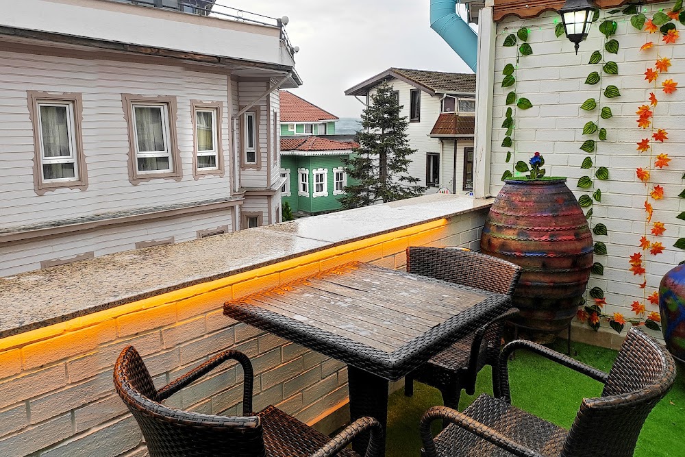 Bonjour Guesthouse