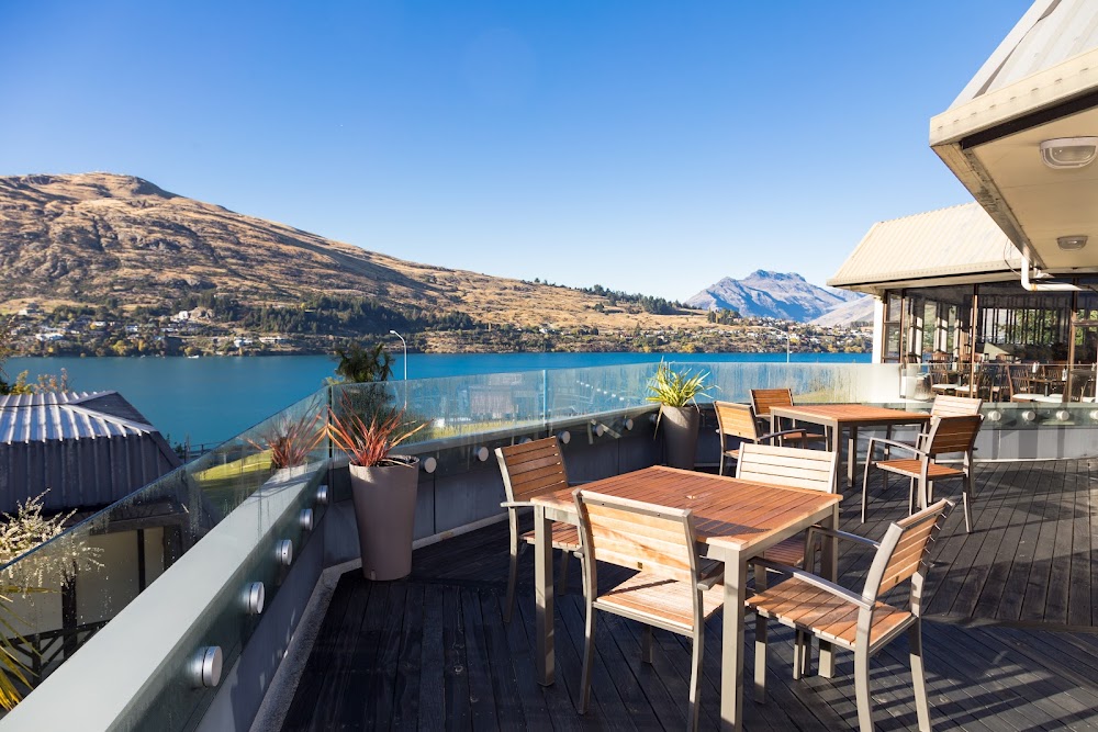 Holiday Inn Queenstown
