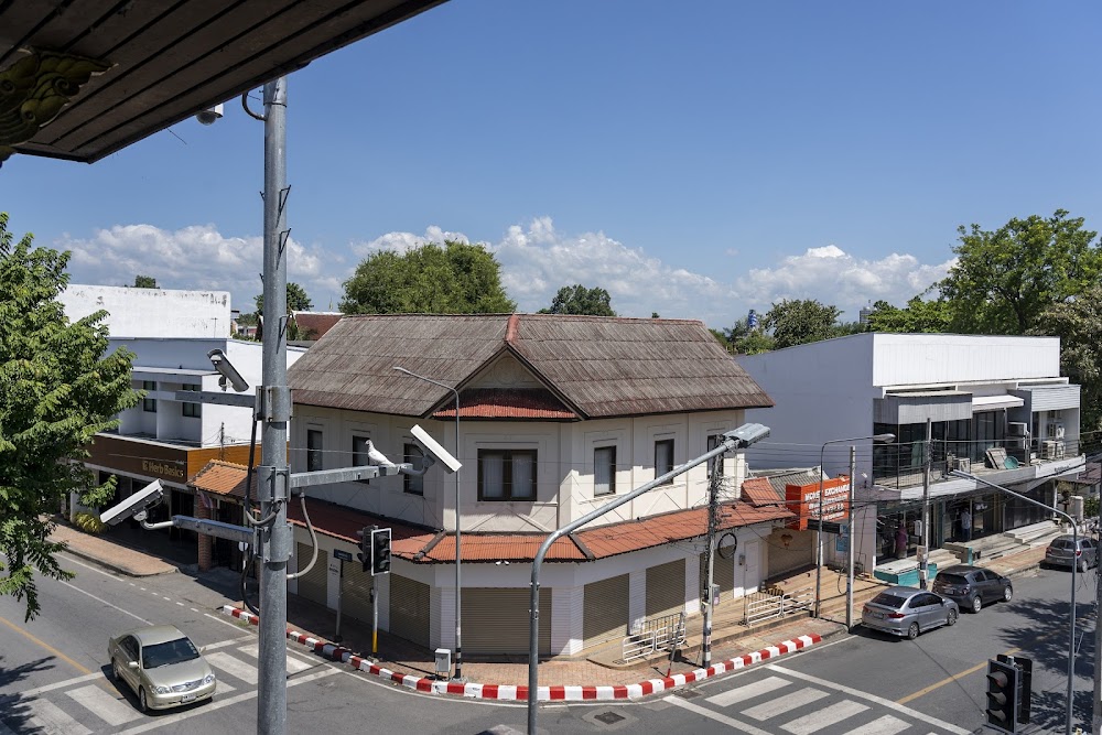 Parasol Inn