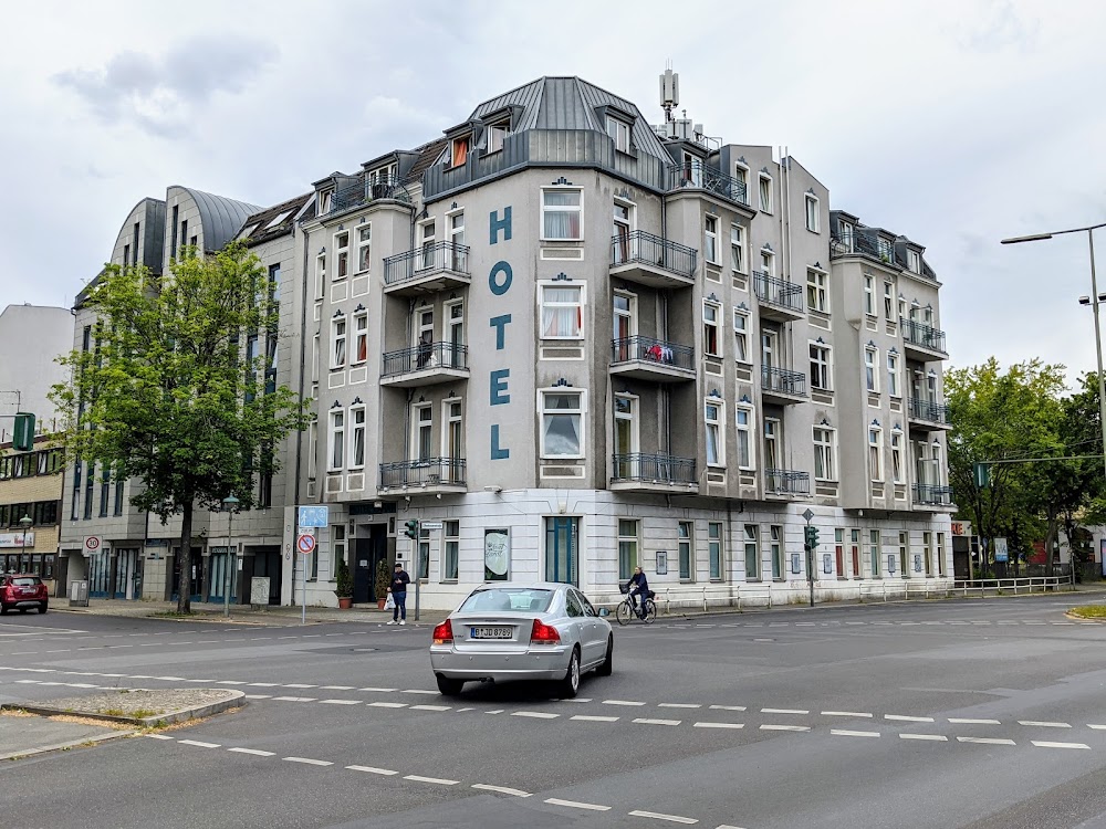 Hotel Larat