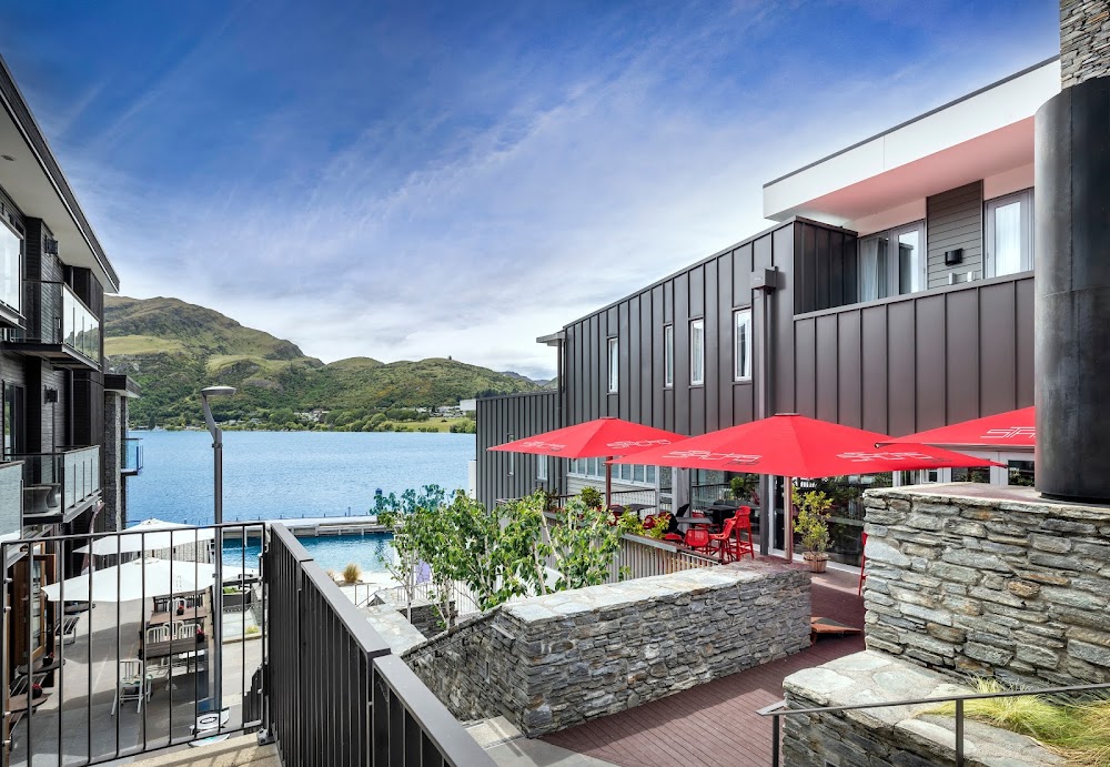 Hilton Queenstown Resort & Spa