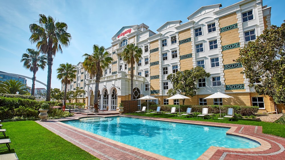 StayEasy Century City